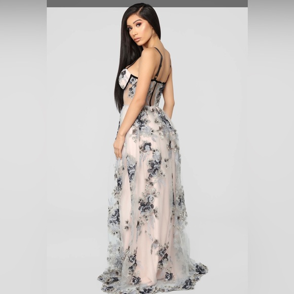 FashionNova Such A Dream Maxi Dress Blush Gray Corset Size Small 2/4 Cocktail - Picture 5 of 13